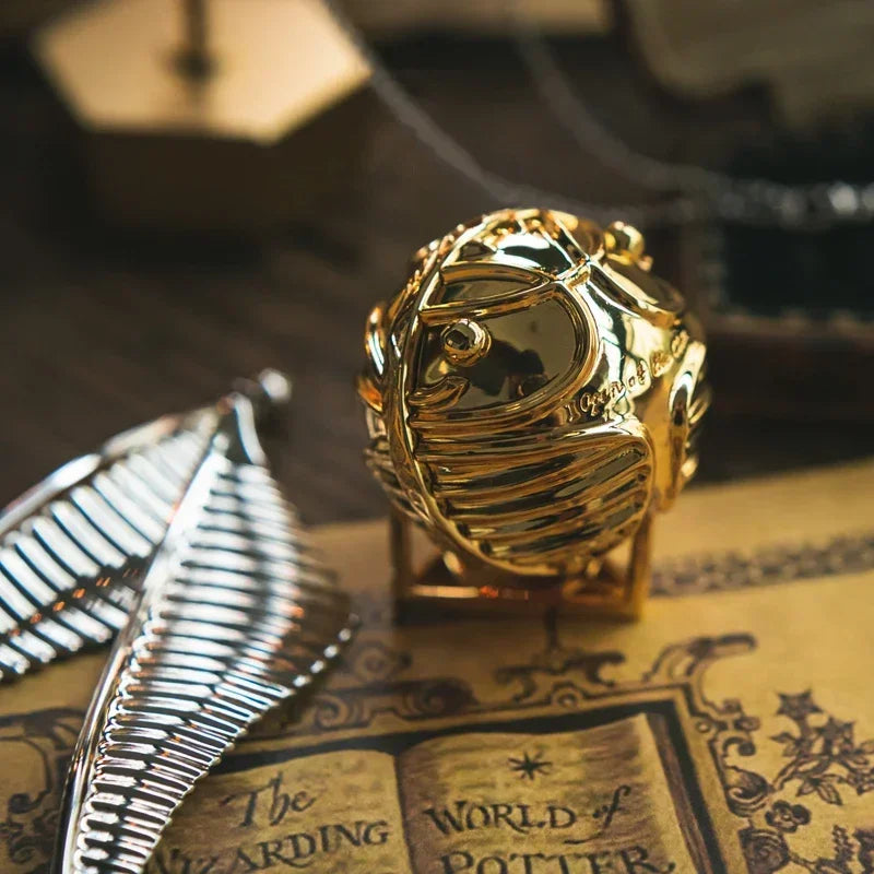 Caixa asas (Pomo de Ouro) com anel, caixa de jóias tema de Harry Potter com embalagem de caixa de presente e faixa de luz.